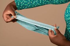 Womens head band stretch gif