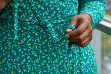 Load image into Gallery viewer, womens floral wrap dress size 8 10 12