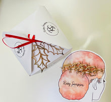 Load image into Gallery viewer, Assorted Hair Accessories Gift Set
